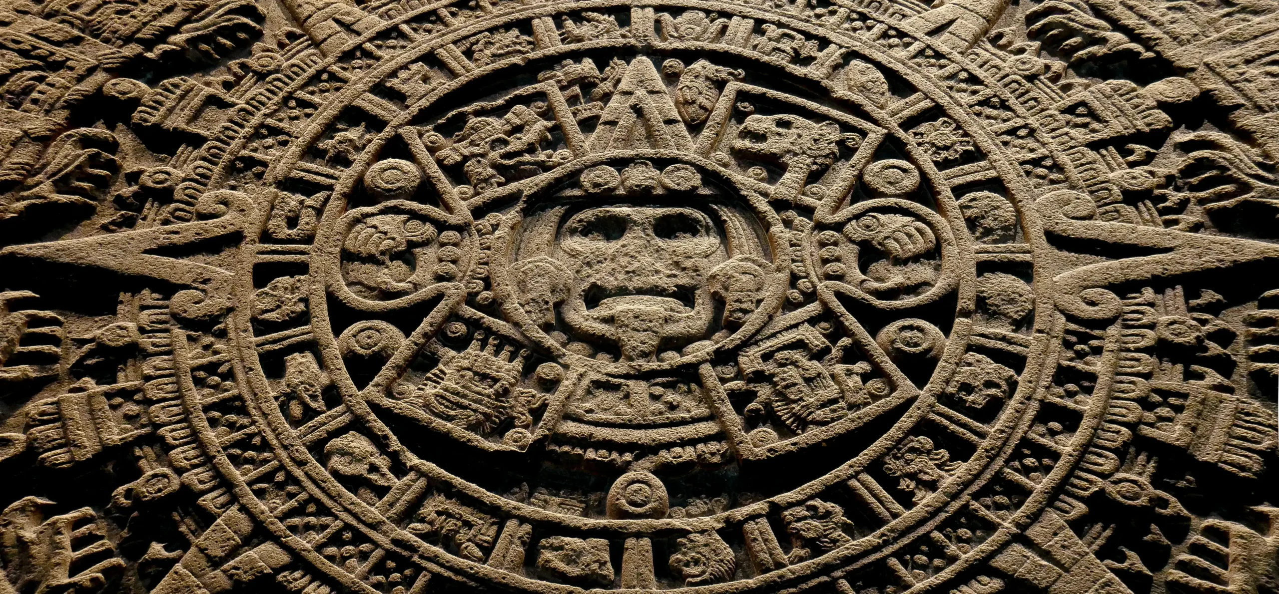 La influencia de los eclipses solares en calendarios y religiones antiguas